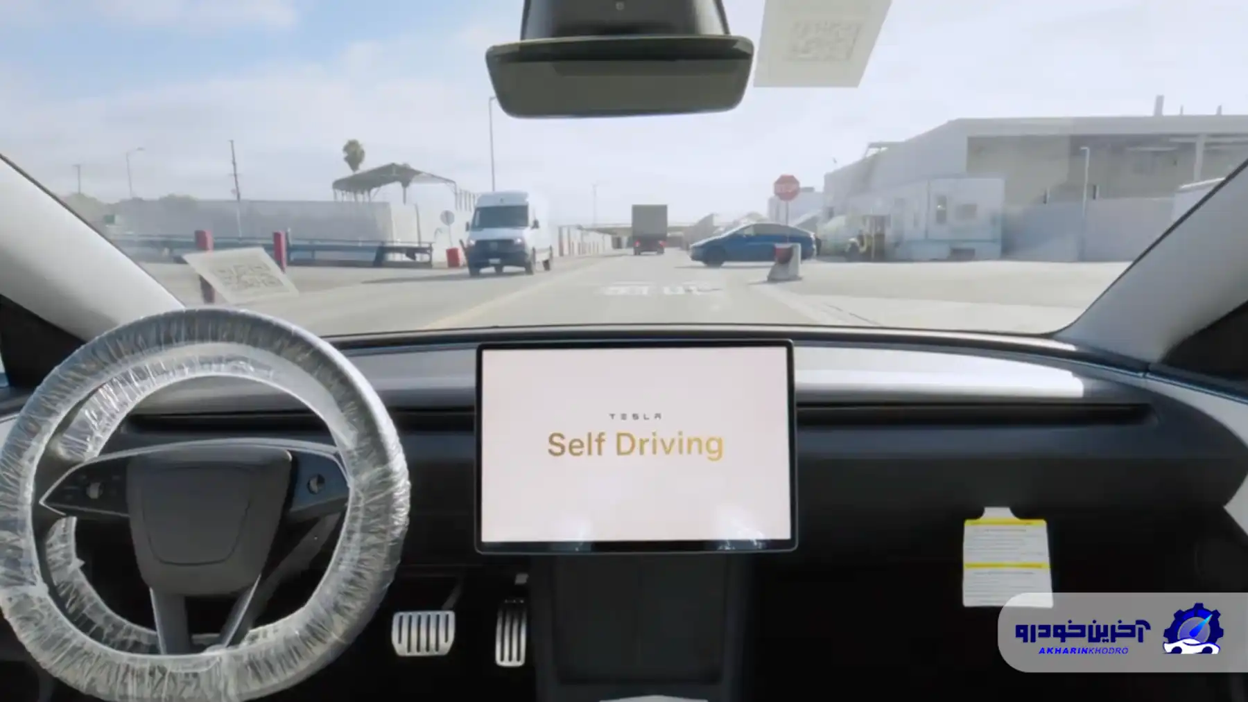 اولین تحویل خودروی خودران دنیا ؛ این تسلا مدل Y بدون راننده از کارخانه به منزل مشتری رفت!